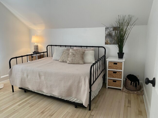 Photo - 4 Webster St