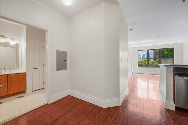 Photo - 24 Ave at Port Imperial Unit 123