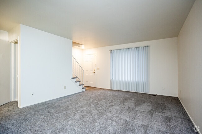 2BR, 1.5BA - 1,178 SF