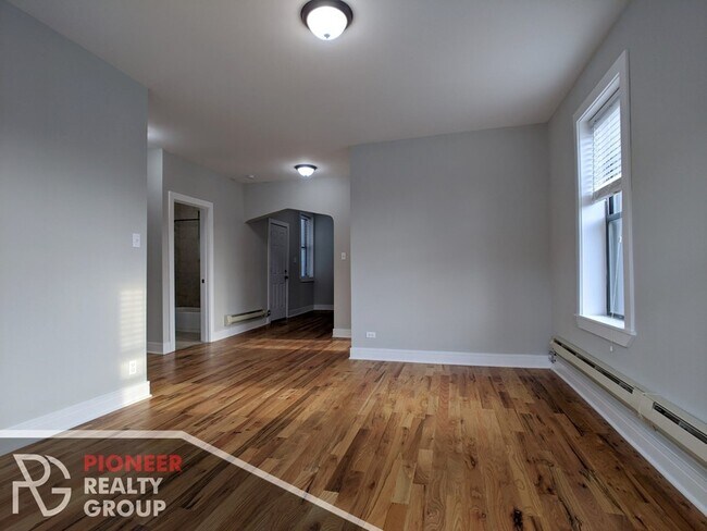 4423 N Wolcott Ave Unit 3