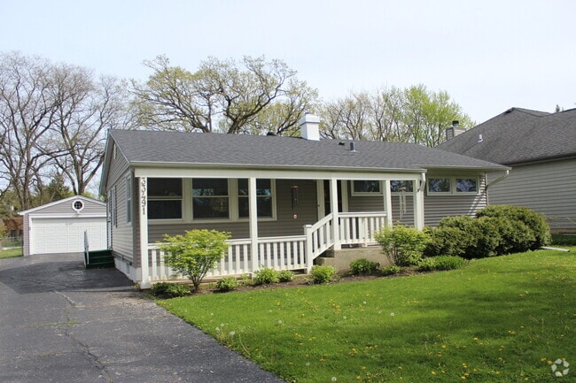 Building Photo - 33491 N Mill Rd Rental