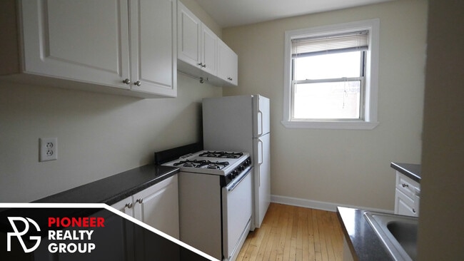 Photo - 556 W Aldine Ave Unit 550-N3