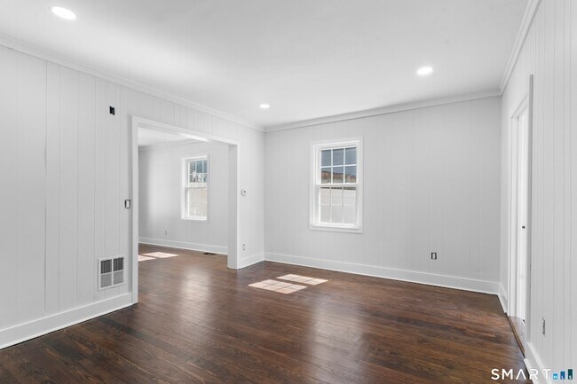 Photo - 366 Remington St