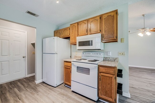 Photo - Private 3BR Brick Home on 3+ Acres with Partially Fenced Yard