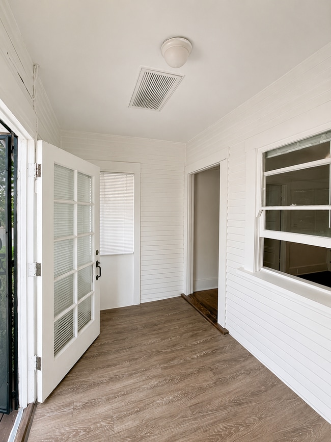 Photo - 120 H Ave
