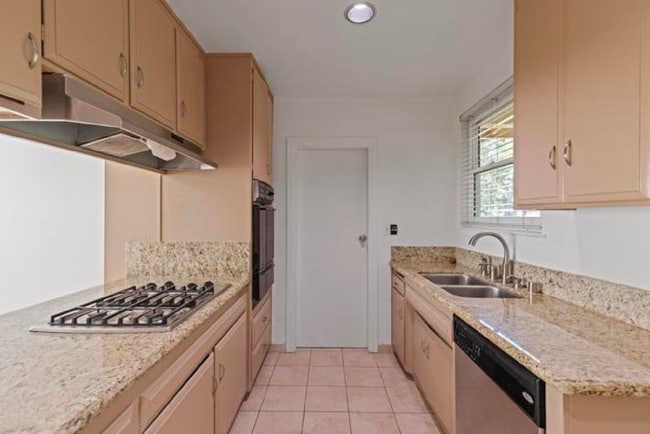 Photo - 9541 Debra Ave