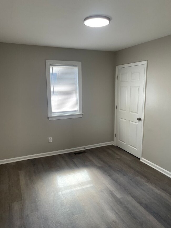 Photo - 1504 Emerald St