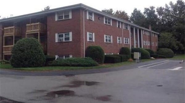 Building Photo - 39 Pleasant St Unit A17