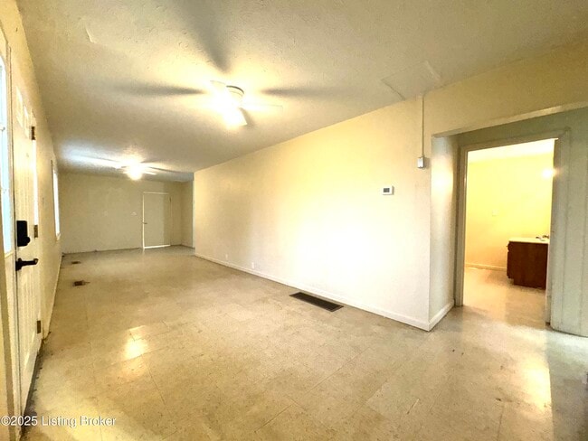 Photo - 9909 Mt Eden Rd