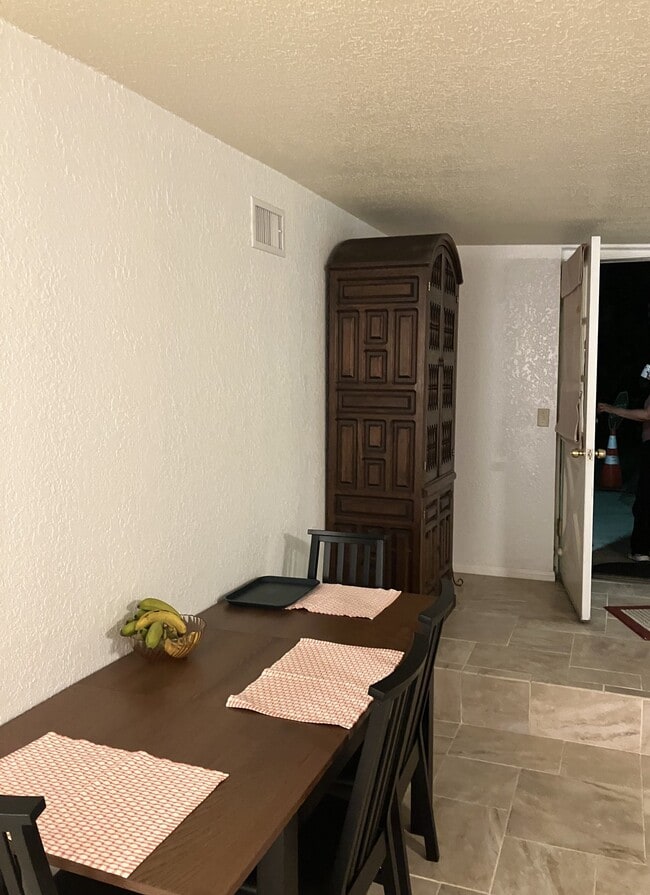 Photo - 21 B Del Mar Ave Unit B