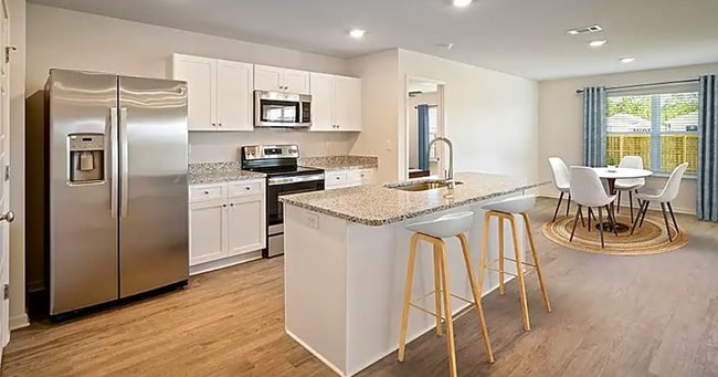 Photo - 3/2 in Westwood! Unit 3/2