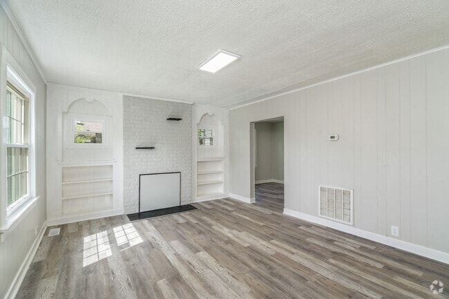 Building Photo - 2752 Tarleton Ave Rental