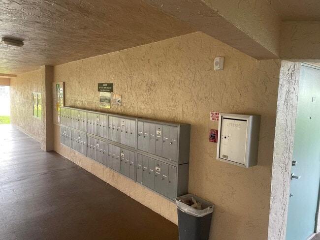 Photo - 400 Village Green Cir W Unit 304