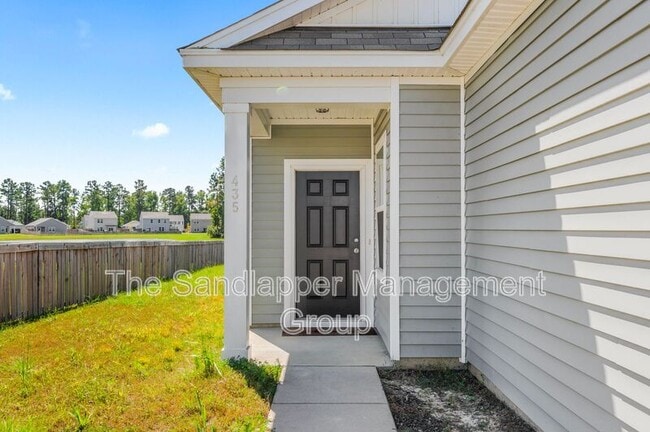 Photo - 435 Pender Woods Dr