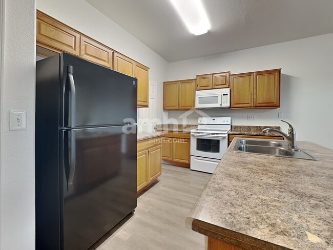 Photo - 6405 W Pioneer St