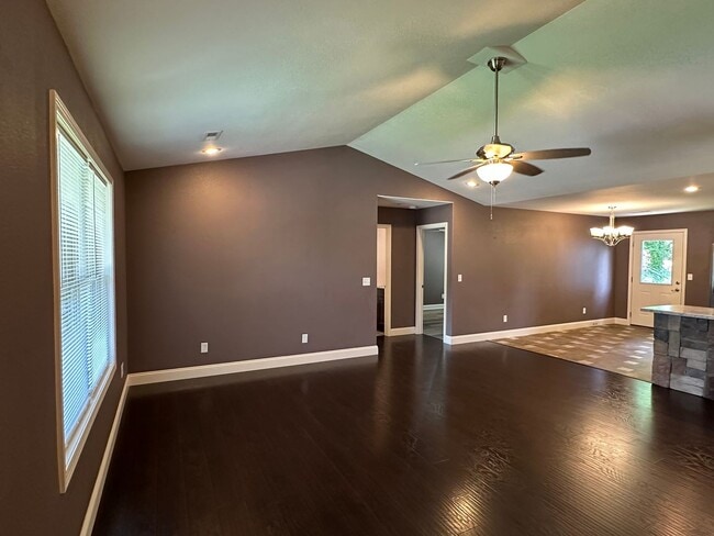 Photo - Well Maintained 3 Bed 2 Bath w/ Fence in Waynesville