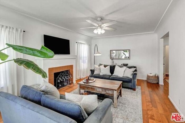 Photo - 3622 Veteran Ave