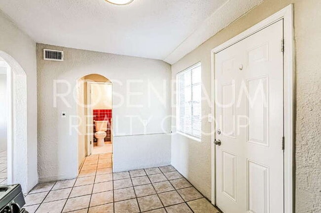 Photo - 302 W Flores St Unit 12