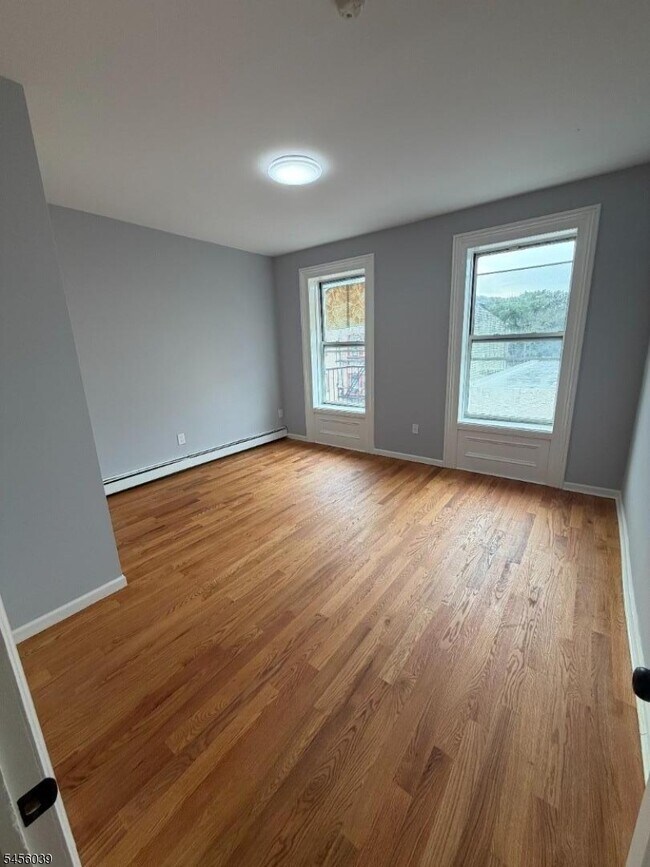 407 Main St Unit 3