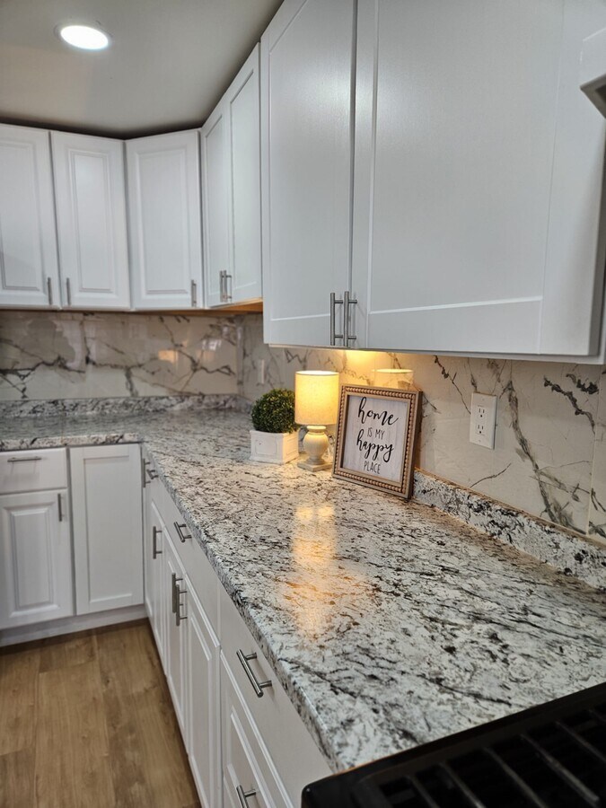 Photo - 7247 Middlesex St