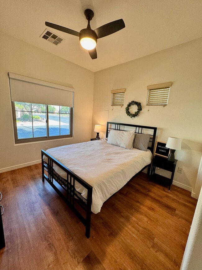 Photo - 1511 E Joseph Way