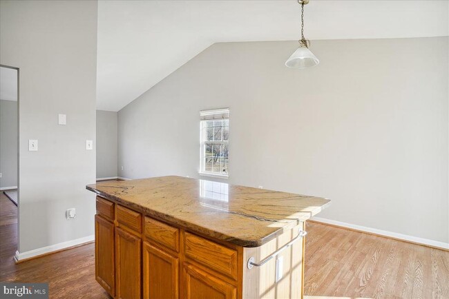 Photo - 102 W Deer Park Rd