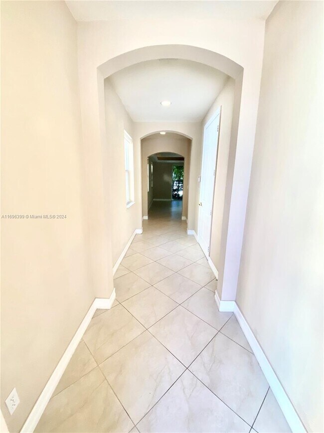 Photo - 1117 SW 1st St Unit #1127
