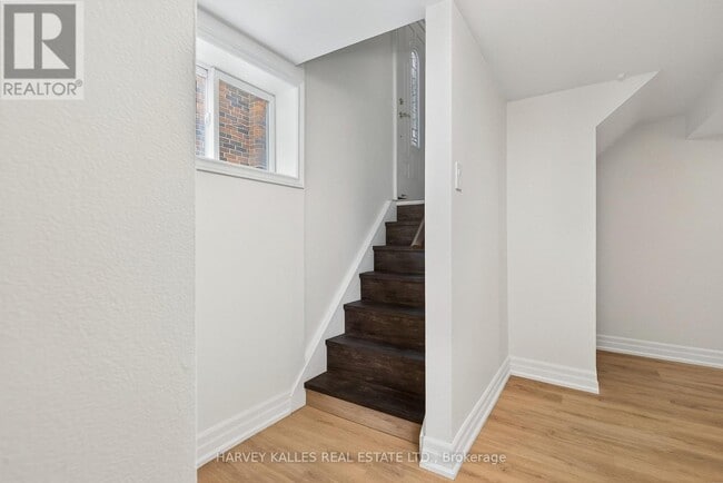 Photo - 67 Robinglade Dr