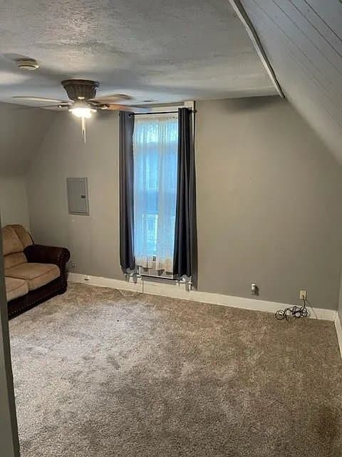 Photo - 407 Walnut St Unit B