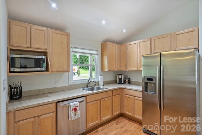 Photo - 2027 Wensley Dr