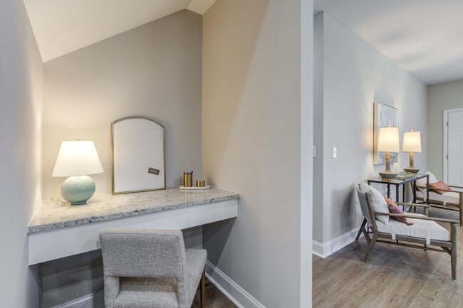 Photo - 1247 Augusta W Pkwy