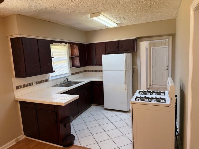 Photo - 2885 Ramsey Rd
