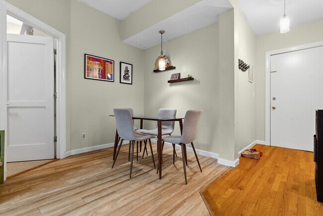 Photo - 31 E Concord St Unit 10