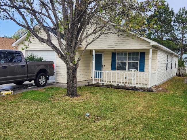 Building Photo - 8065 Resin Rd Rental