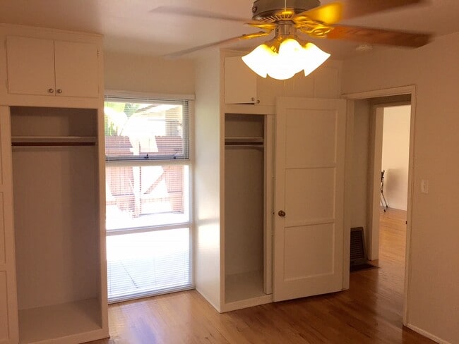 Photo - 917 W Huntington Dr Unit 917