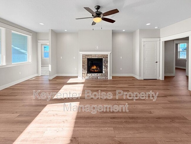 Photo - 4401 E Wedge St