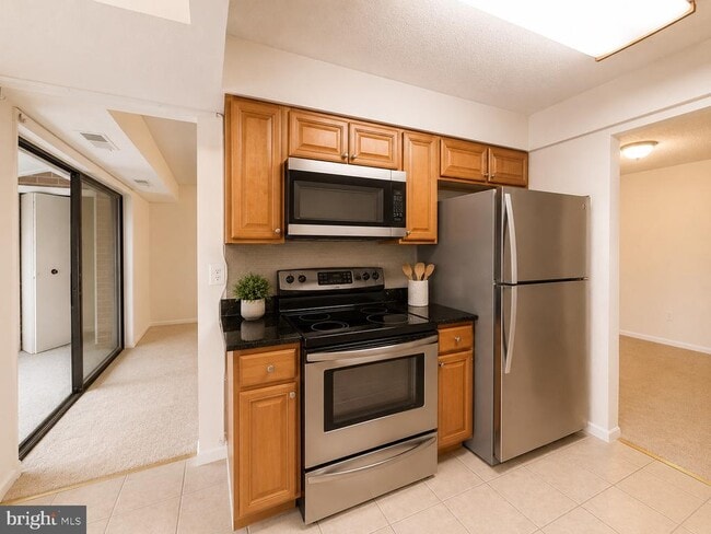 Photo - 10204 Bushman Dr Unidad 324