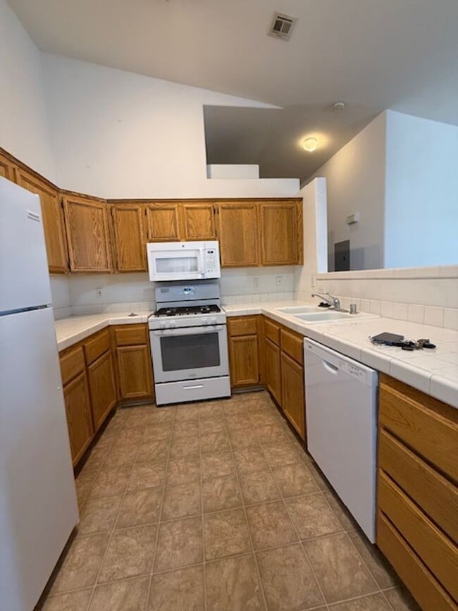 Photo - 2 Bedroom Upstairs Condo