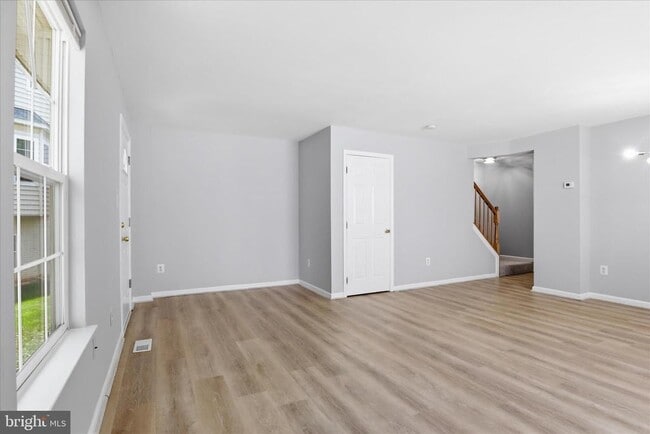 Photo - 504 Autumn Wind Way