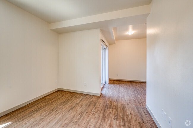Studio - 454 SF