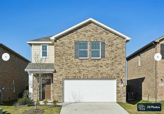 Building Photo - 2208 Mdw Pk Dr