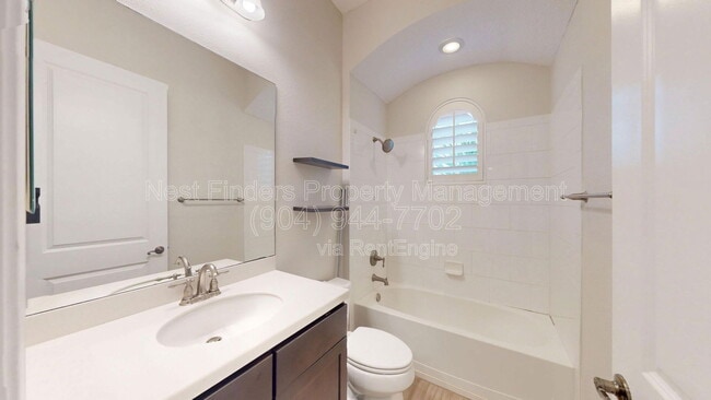 Photo - 628 Town Plaza Ave