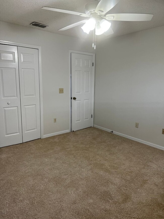 Photo - SANDPOINTE TOWNHOMES