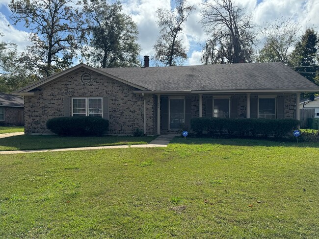 Lovely Ranch Home in Spring Valley - Lovely Ranch Home in Spring Valley