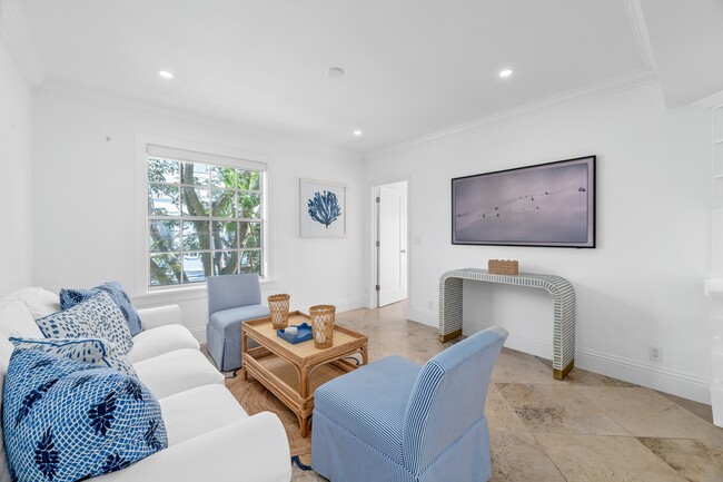 Photo - 350 Cocoanut Row