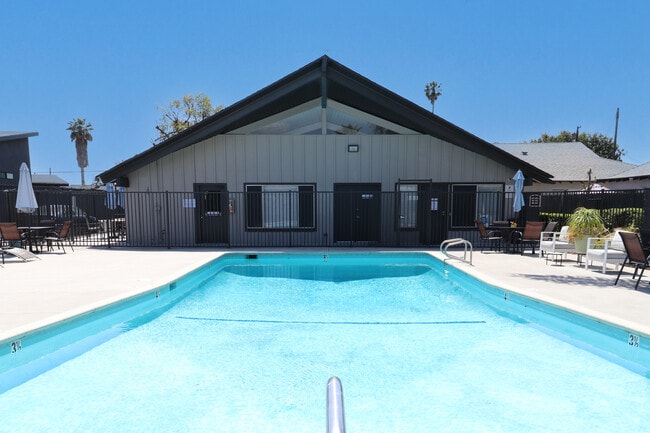 Exterior-Pool