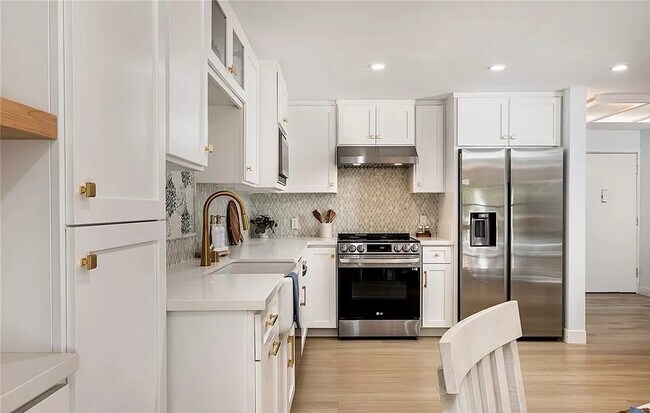 Photo - Marina Pacifica