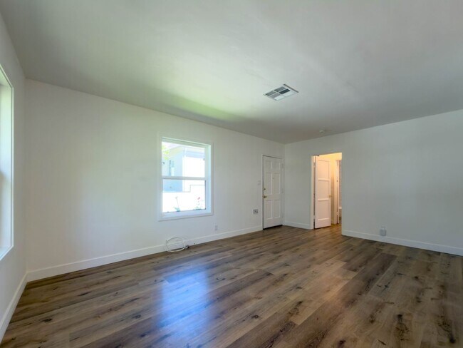 Photo - 316 N Kenwood St Unit 316