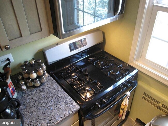 Photo - 4374 N Pershing Dr Unidad 43744