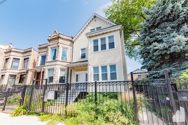 Photo - 1456 W Irving Park Rd Apartments Unit #  01